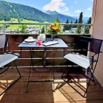 Parkareal - Freier Blick Auf Berge, Ruhig, Sonnig, Sw-balkon, Parkplatz Davos