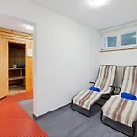 Parkareal - Freier Blick Auf Berge, Ruhig, Sonnig, Sw-balkon, Parkplatz Appartement Davos
